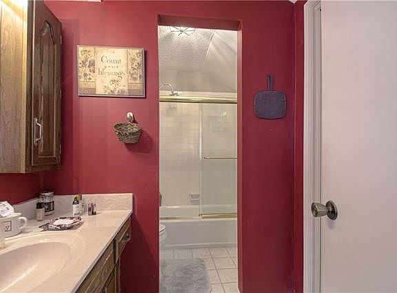 5th image of 2809 S Cogan Dr