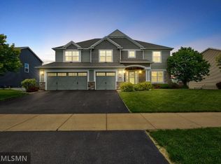 433 121st Ave NE, Blaine, MN 55434