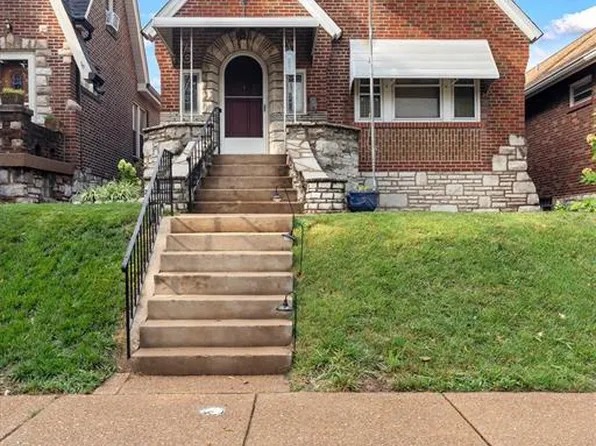 5619 Neosho St, Saint Louis, MO 63109