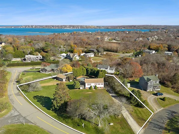 15 S Forest St, Montauk, NY 11954