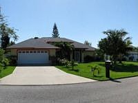 1st image of 937 SE 20th Pl
