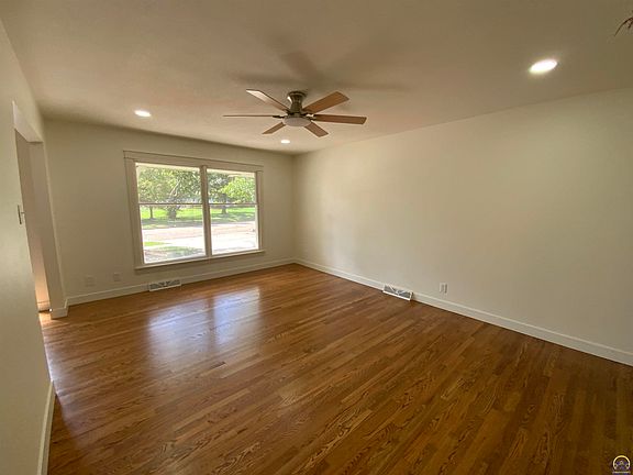 2nd image of 1956 SW Navajo Ln