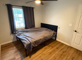 18138 Strathern St, Reseda, CA 91335