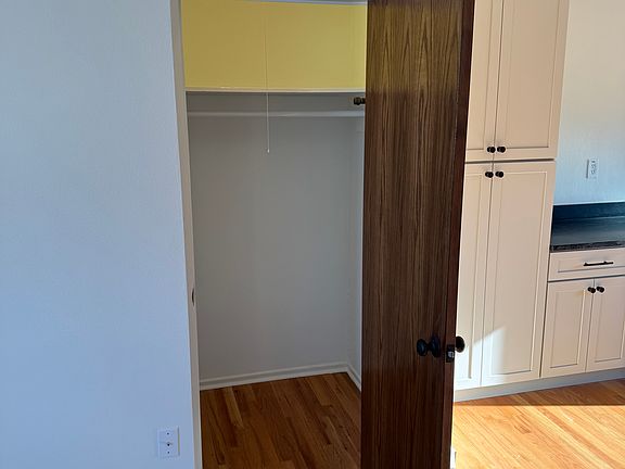 5th image of 3948 Brittany Cir APT D