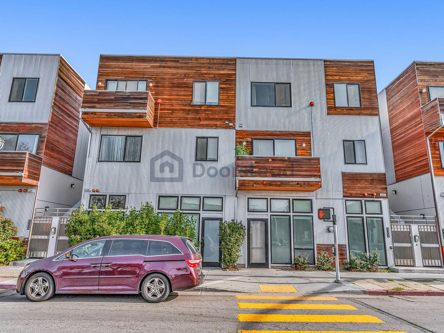 2 bed, 2.5 bath, 1100 sqft, $3,700 — Photo 1