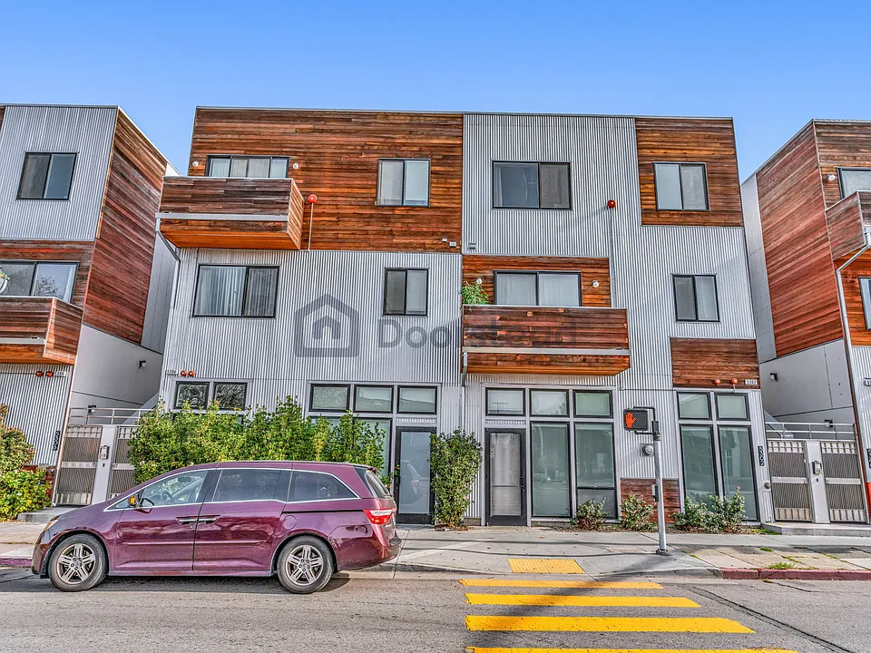 5304 San Pablo Ave #C
