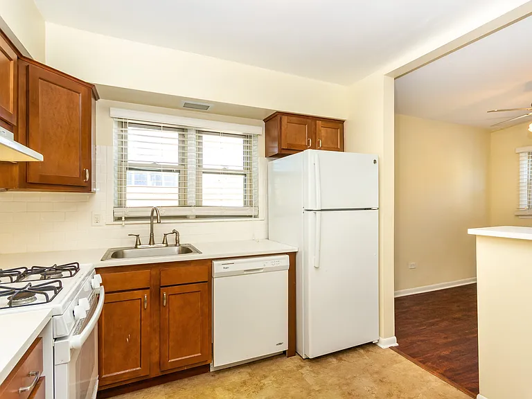 209 S. Oak Park Avenue — Photo 10