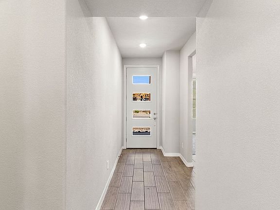 4th image of 13927 Summer Harmony Ave