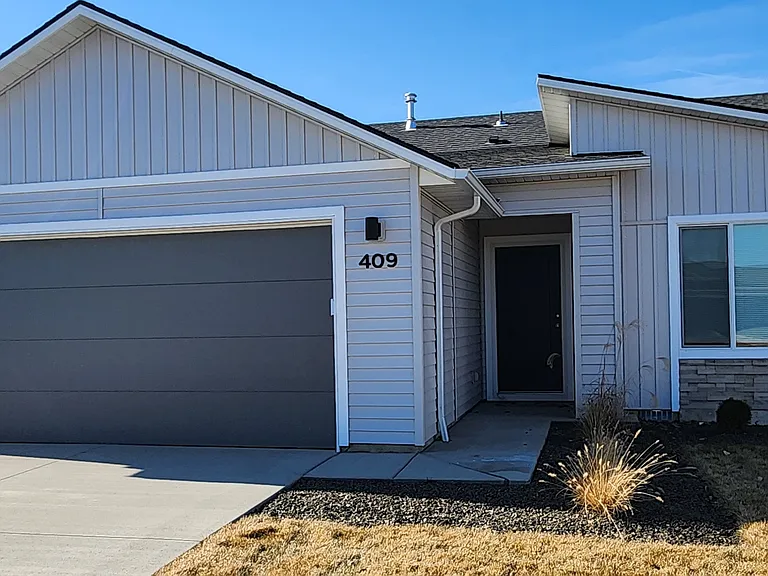 409 Hildago Way — Photo 14