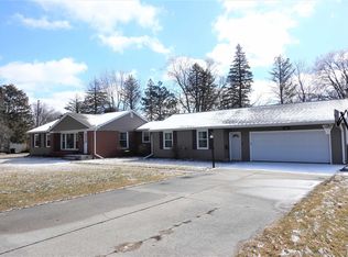 468 Hackberry Rd, Galesburg, IL 61401