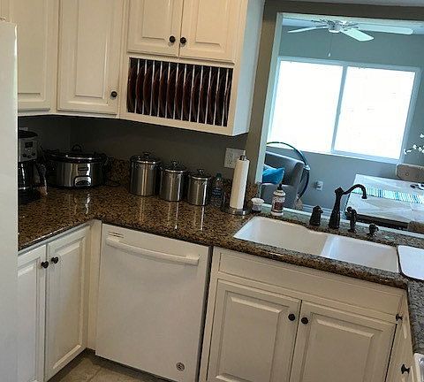 5th image of 157 Cottonwood Cove Dr
