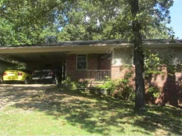 516 Green Oak Dr, North Little Rock, AR 72118