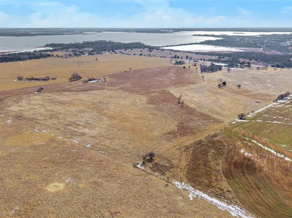 NE King Rd, Apache, OK 73006