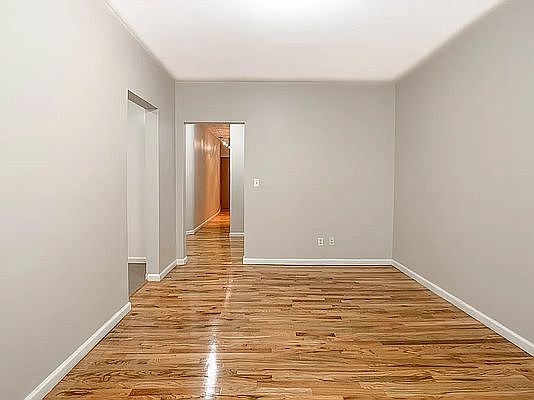 3rd image of 31-06 42nd St #4