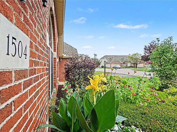 5th image of 1504 Dunhill Ct
