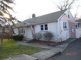 45 Alps Rd, Branford, CT 06405