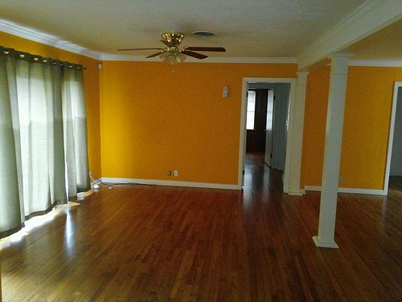 2nd image of 275 E Caldwood Dr