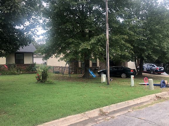 3rd image of 2109 Williams St