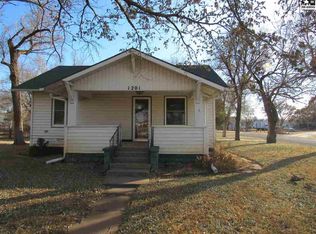 1201 E 3rd Ave, Hutchinson, KS 67501