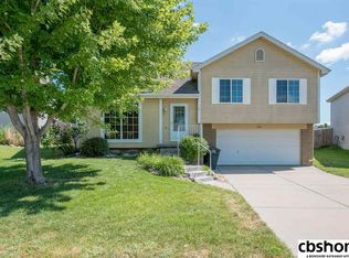 8969 N 79th Ave, Omaha, NE 68122