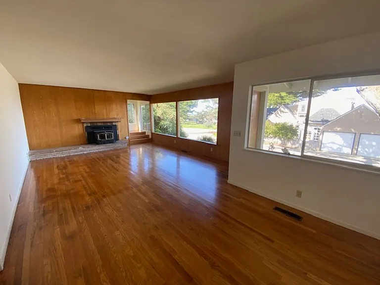 1051 Shell Ave — Photo 3
