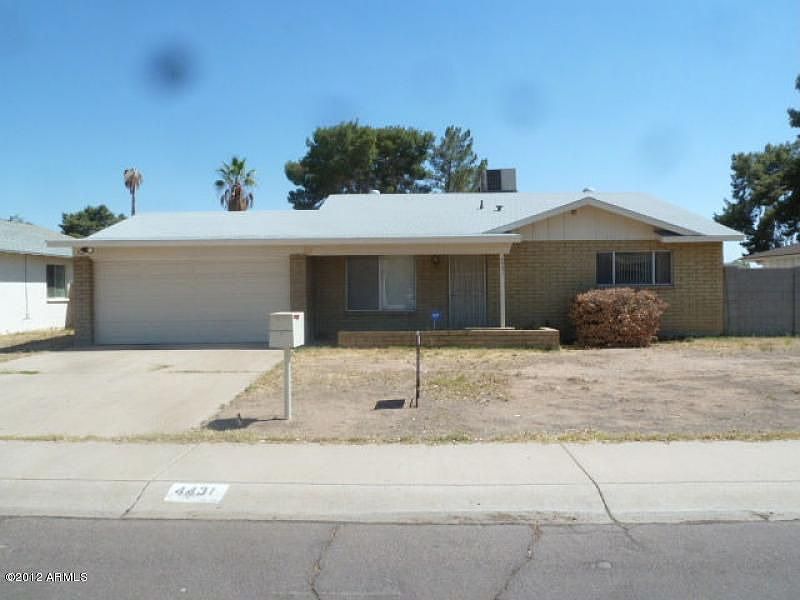 1st image of 4431 W Altadena Ave