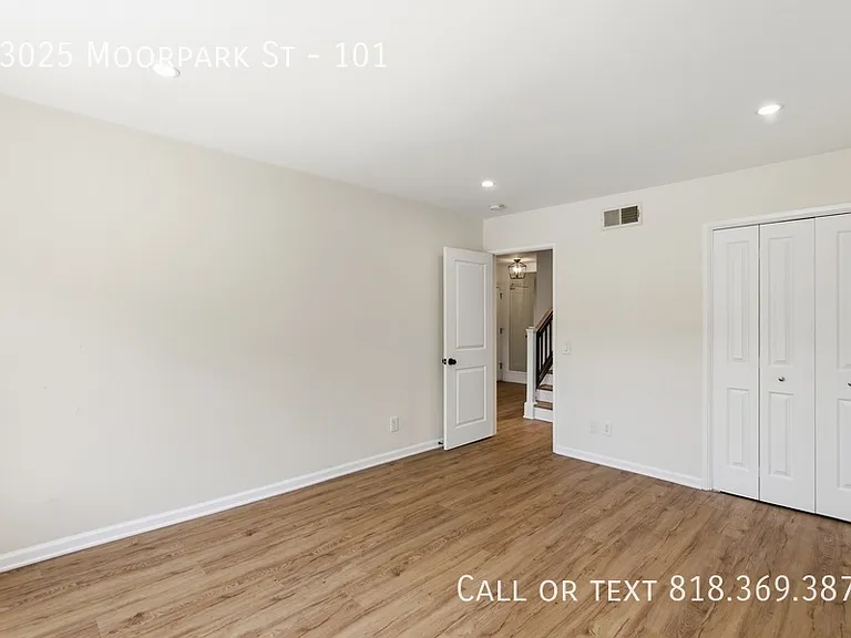 13025 Moorpark St #101 — Photo 18