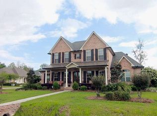 201 Parkside Ct, Belle Chasse, LA 70037