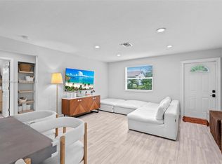 1124 S M St, Lake Worth, FL 33460