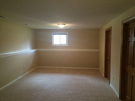 5th image of 3034 Bracebridge Pl