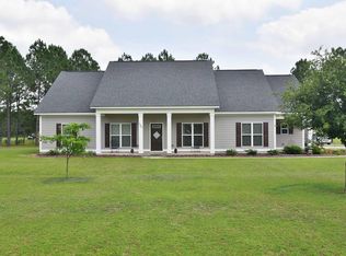 100 Plantation Dr, Leesburg, GA 31763