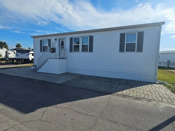 617 Sioux Trl, Fort Myers Beach, FL 33931