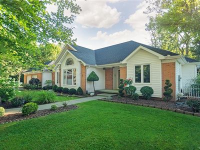 8067 Goodrich Rd, Clarence Ctr, NY, 14032