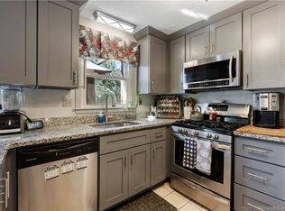 150 Westmeadow Rd, Rocky Hill, CT 06067