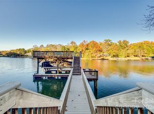 2036 Manila Bay Ln, Tega Cay, SC 29708