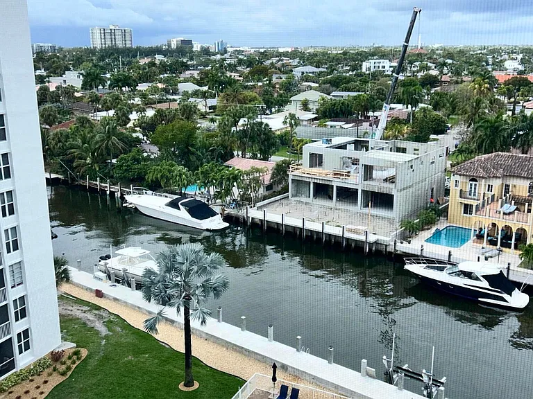 1391 S Ocean Blvd — Photo 20
