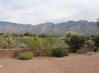 11812 N Pyramid Point Dr, Tucson, AZ 85737