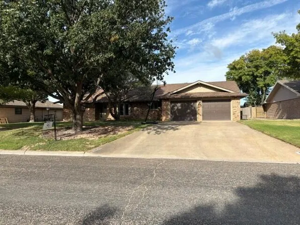 706 W 20th St, Muleshoe, TX 79347
