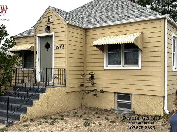 2142 E D St, Torrington, WY 82240