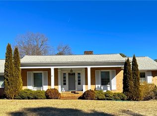 3320 W Grove Ave, Chester, VA 23831