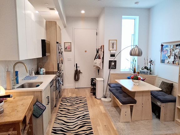 2nd image of 511 Meeker Ave #2B