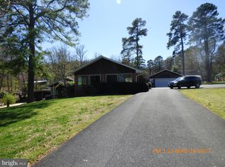 918 Riverview Rd, Montross, VA 22520