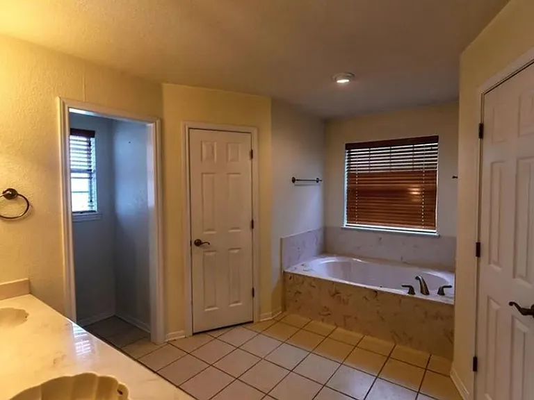 4106 Pennington Ave — Photo 10