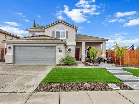 3rd image of 1042 Fountain Grove Drive