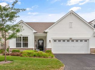 620 N Falls Cir, Pingree Grove, IL 60140