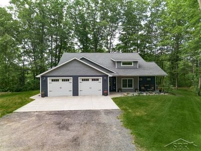 319 E Dopp Rd, Midland, MI, 48640