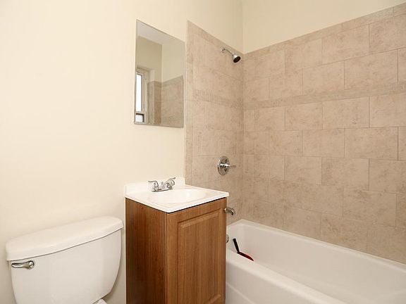 5th image of 3943 N Janssen Avenue # N2 Fl 2nd