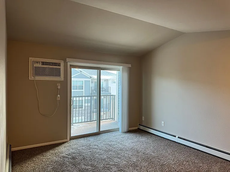 Aspen Trail Apartments — Photo 9