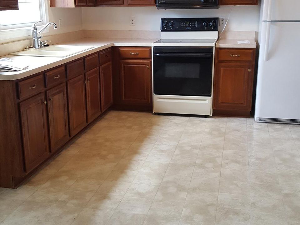 1st image of 500 Carroll Dr