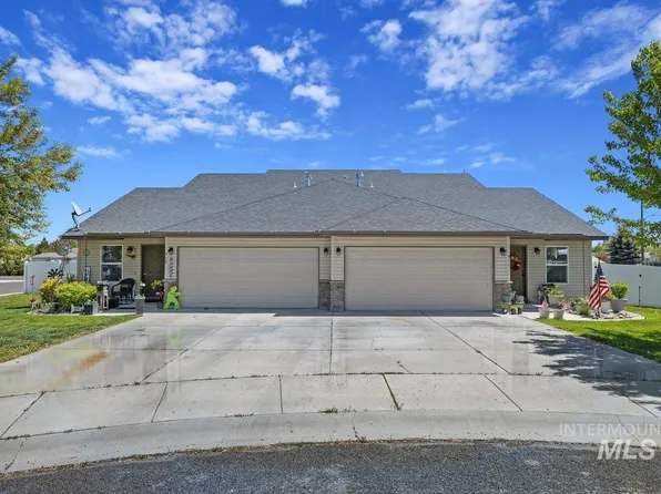 911 Arrow Wood Ct, Twin Falls, ID 83301